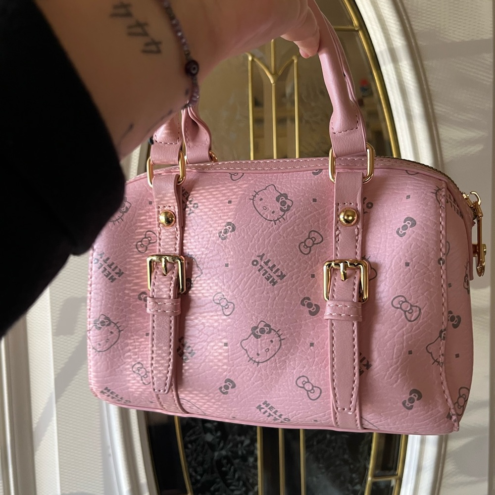 Brand new light pink Hello Kitty handbag
